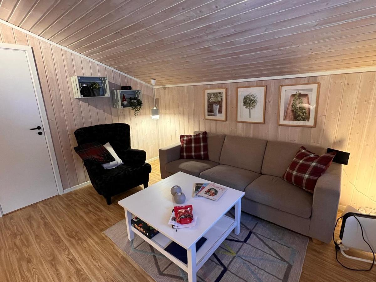 Vennebo - Koselig Liten Hytte Med Alle Fasiliteter Al Bagian luar foto