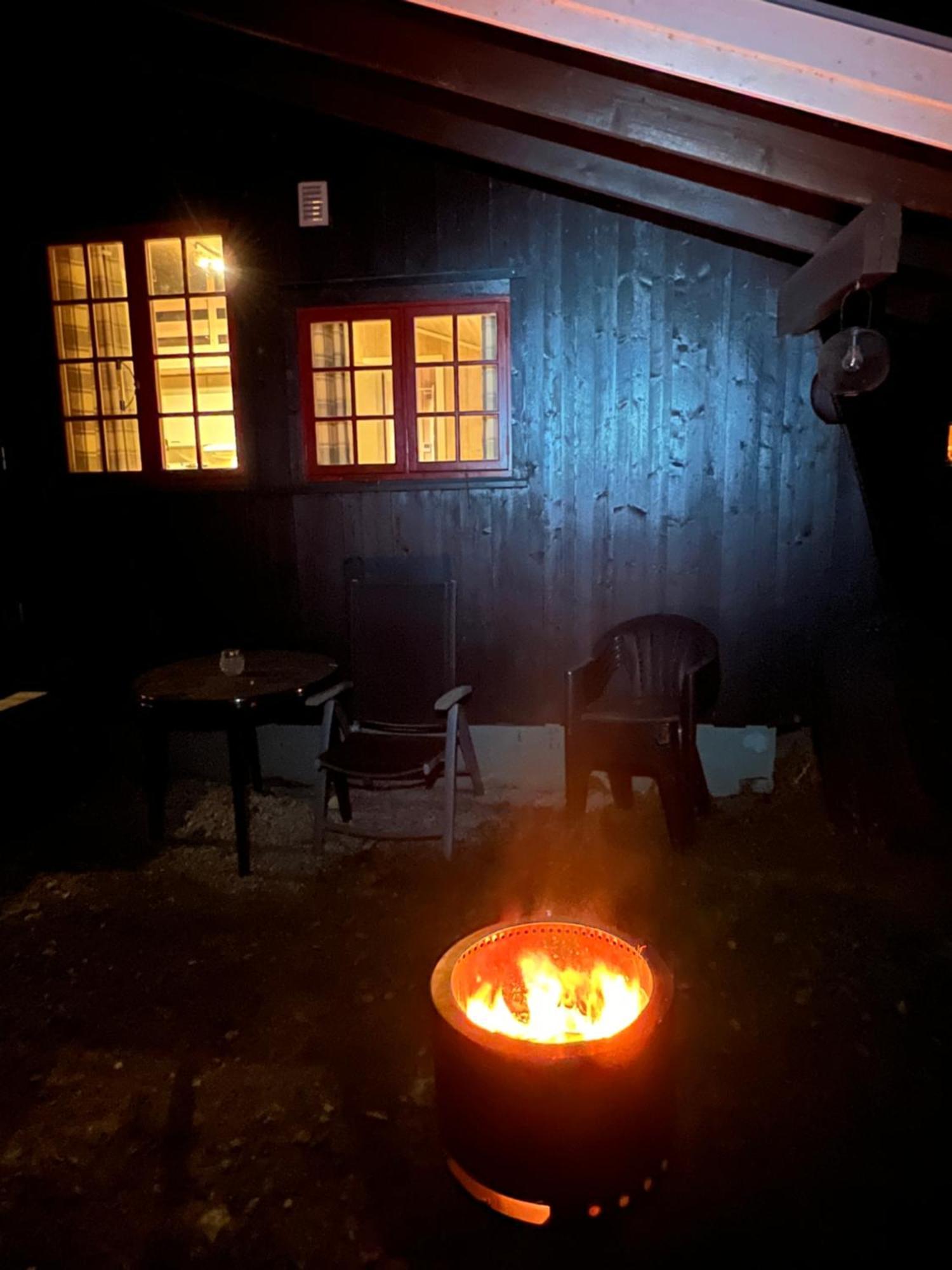 Vennebo - Koselig Liten Hytte Med Alle Fasiliteter Al Bagian luar foto